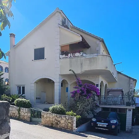 Apartmani Fani Supetar Exterior photo